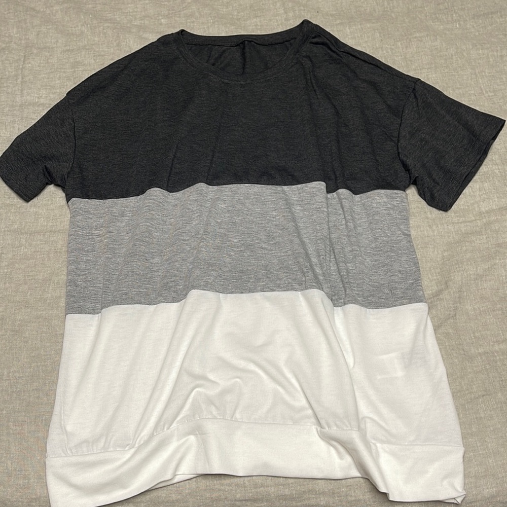 SHEIN T shirt